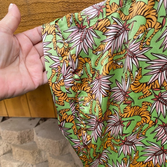NWT-Size L-Compania Fantastica Green Palm Leaf Style of the Tiger Shirt Dress - Picture 3 of 13